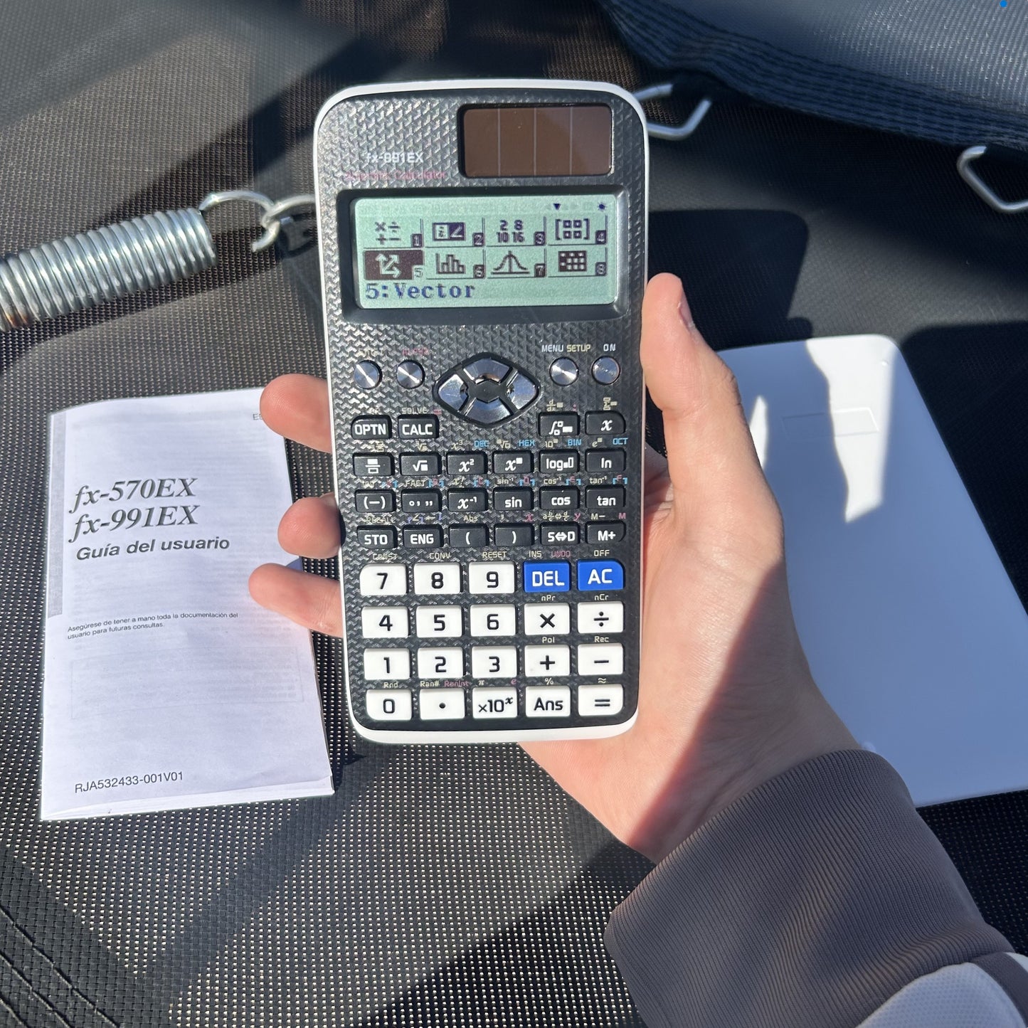 Calculadora Científica Blanca 991EX – 522 Funciones para Estudiantes y Profesionales