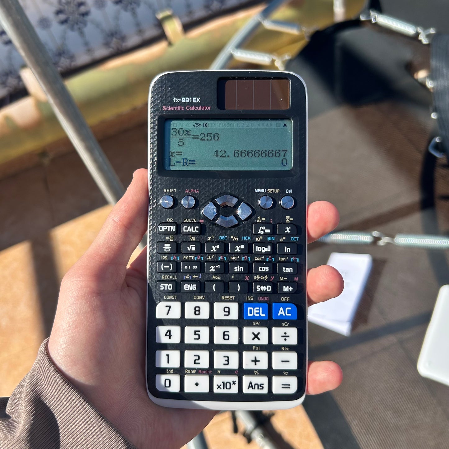 Calculadora Científica Blanca 991EX – 522 Funciones para Estudiantes y Profesionales